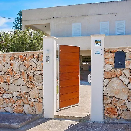 Ciuridda אלקאמו