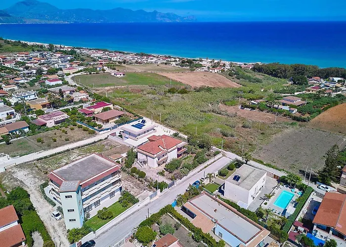 Ciuridda Villa *